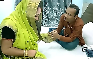 Indian hot wife knock up a appeal to money for husband treatment! Hindi Dabbler sex