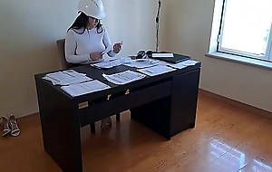 Worker fucks boss's wife after he beams their way