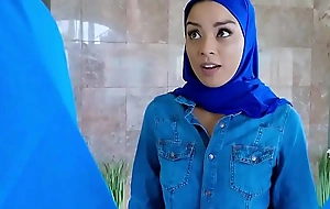 Petite muslim girl gets love tunnel fucked by two dopey movers