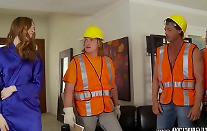 Whiteghetto horny housewife gangbanged by construction workers