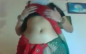 Horny desi indian cheating slime wife show boobs nearly webcam