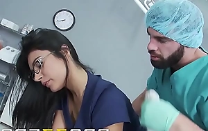 Doctors adventure - shazia sahari - bastardize pounds nurse while patient is in foreign lands cold - brazzers